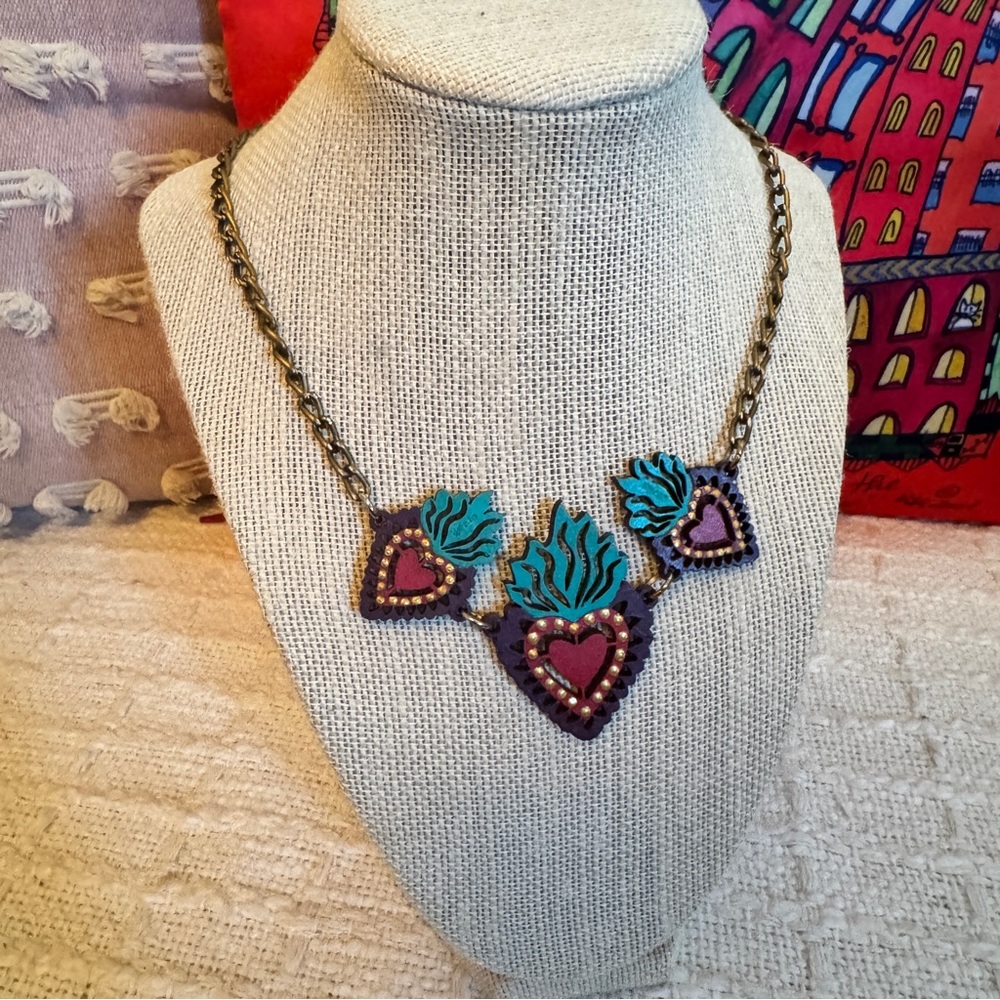Artistic Heart Pendant Necklace with Blue and Purple Accents